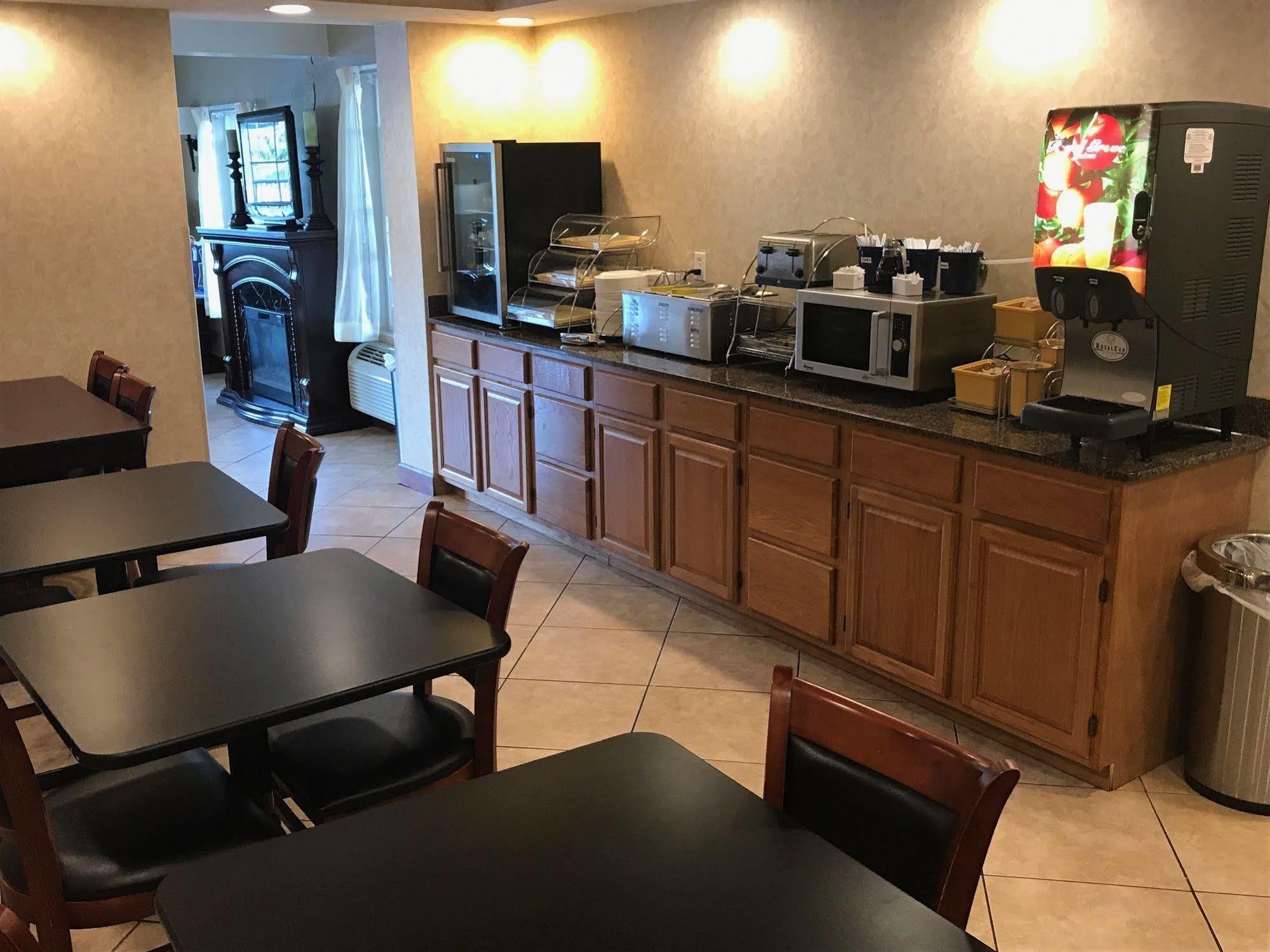 Days Inn By Wyndham Cave City Extérieur photo