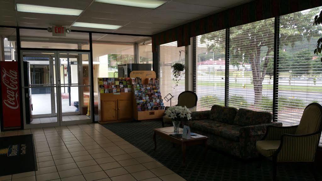 Days Inn By Wyndham Cave City Extérieur photo